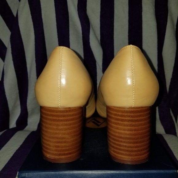 Shoes - Picture 3 of 5